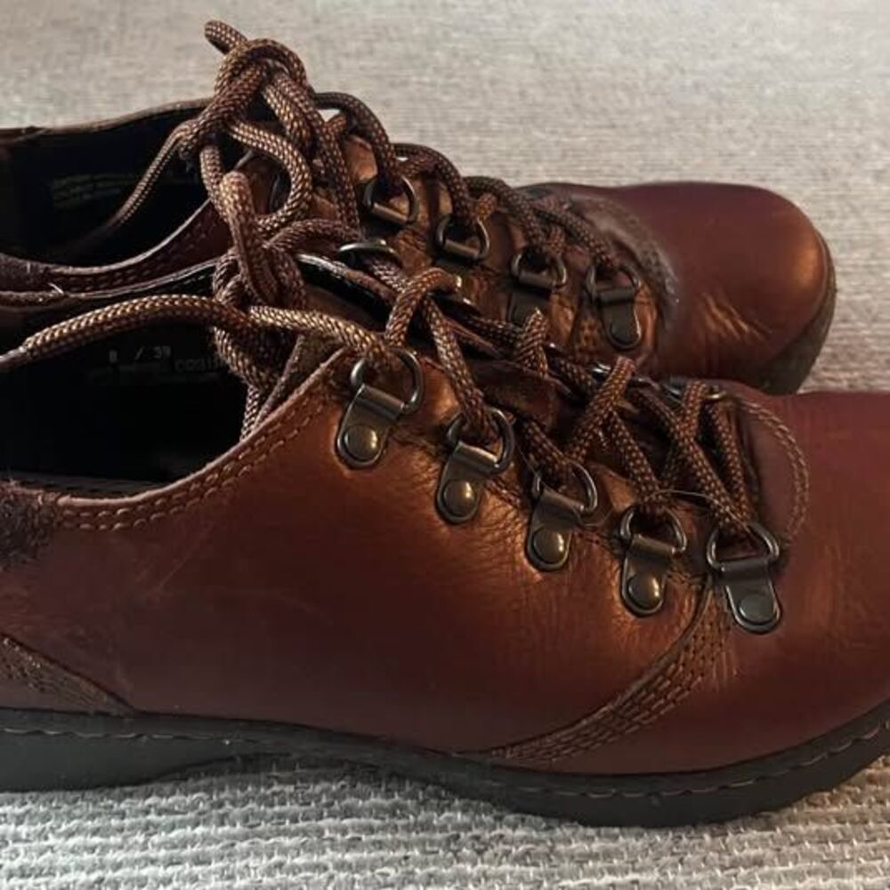 Vtg Born Brown Leather Lace-Up Oxfords Low Profile Comfort Hiking Shoes Size 8